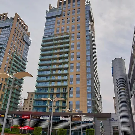 Oomph Luxurious With Balcony Apartamento *